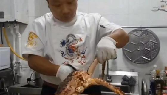 帝王蟹怎么做好吃又简单的做法（帝王蟹的家常做法大全）-第1张图片