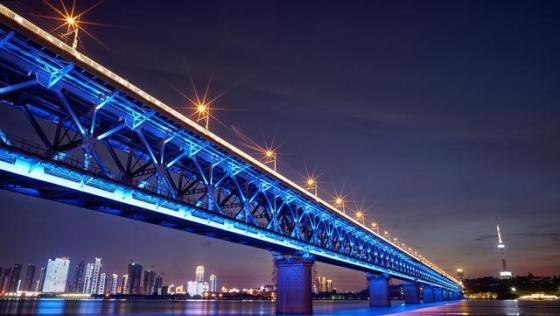 武汉长江大桥有多长（长江大桥约6300米还是千米）-第1张图片