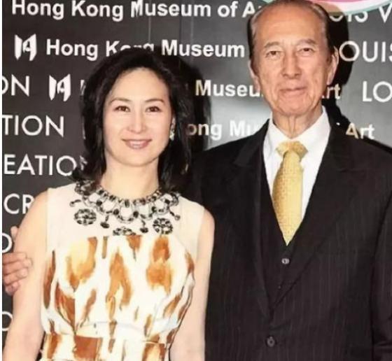 何超琼不能生育,何超琼的几段感情为何没生育