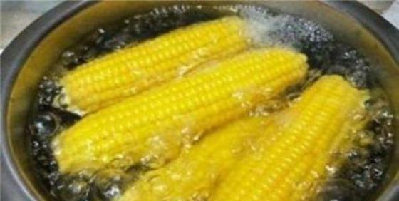 玉米煮多少分钟就可以吃了（煮玉米冷水下锅还是热水）-第1张图片