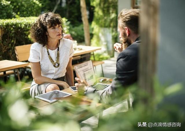 梦见穿白色婚纱 已婚女人梦见自己穿婚纱-第8张图片