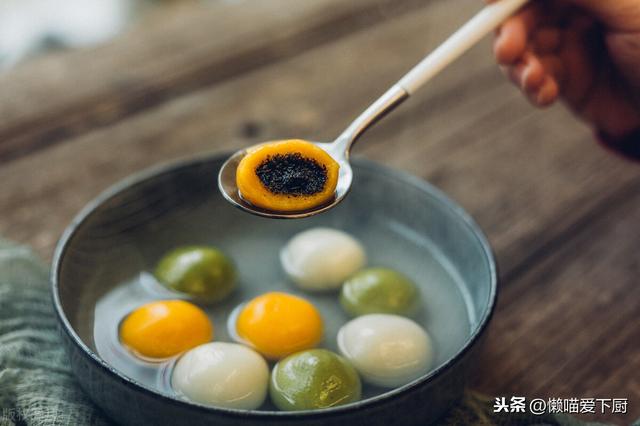 速冻汤圆怎么煮（冻汤圆下冷水还是热水）